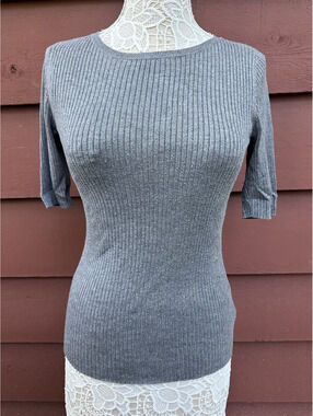 Express Gray Ribbed Boatneck Knit Top